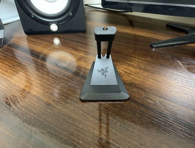 Razer MouseBungee V2の正面